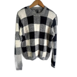 Ayla Checkered Fuzzy Scoop Neck Sweater Size Small‎